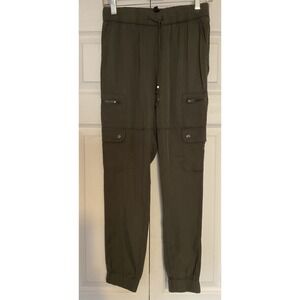 Banana Republic Green Cargo Pants‎ Size XS